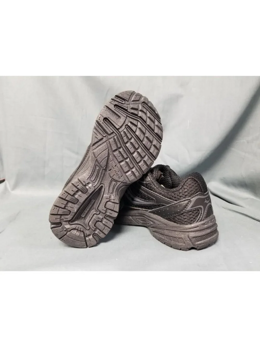 Saucony Ride Millennium KDZ Sneakers Black Kids Size 2 New No Box!